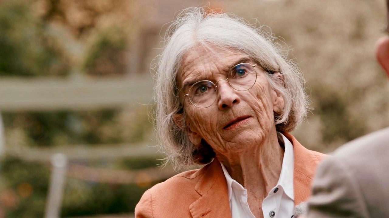 Druckfrisch: “Ein Leben in Geschichten” von Donna Leon | ARD Mediathek