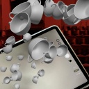Virtuelle Tassen scheinen aus einem Laptop zu fliegen, im Hintergrund in Rot die Stühle eines Theaters. Die Gruppe "doublelucky productions" lotet die hybride Welt aus, die durch die Einbettung digitaler Objekte entsteht. 