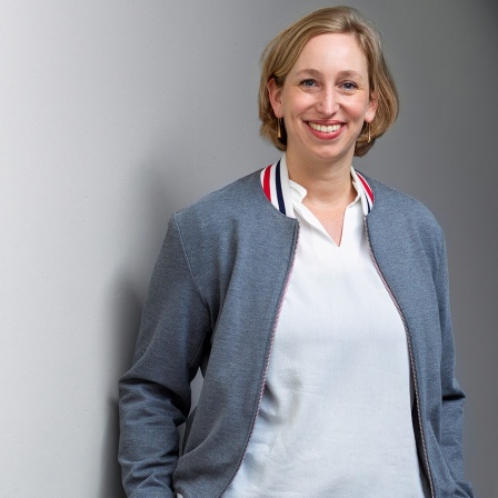 Ein Porträtbild der Journalistin Ines Burckhardt