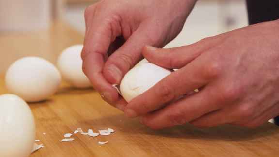 Wer Weiß Denn Sowas? - Damit Sich Eier Nach Dem Kochen Leichter Pellen Lassen, ....