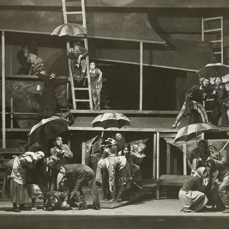 Das Beitragsbild des WDR3 Musikporträt "Jiddischland" zeigt eine Szene aus "Die Hexe" von Abraham Goldfaden im Theater in Moskau, 1921.