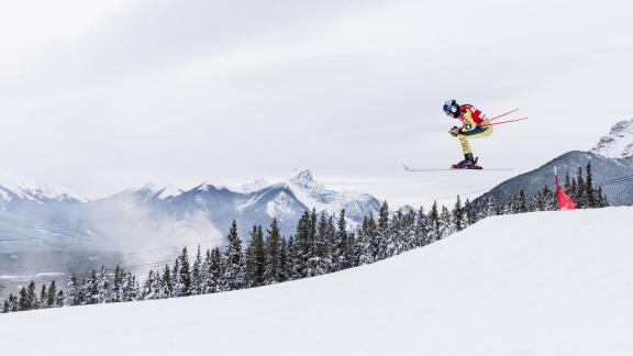Sportschau Wintersport - Skicross Der Männer Und Frauen In Naksika Im Re-live