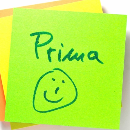 Ein Notizzettel mit der Aufschrift "Prima"