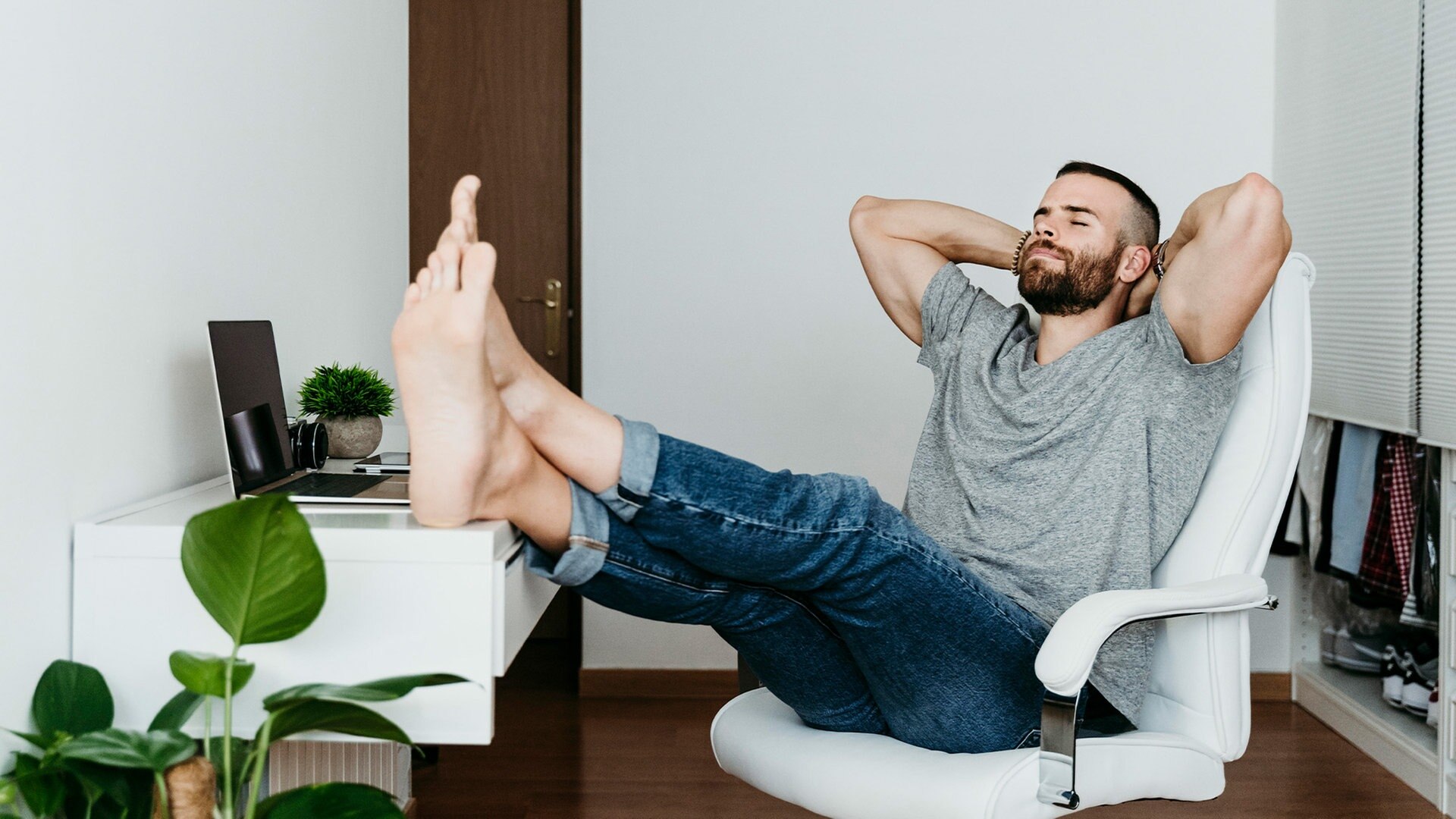 extra 3 Vom Homeoffice zurück ins "richtige" Büro? ARD Mediathek