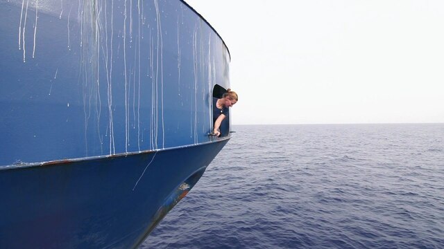 Foto: Franziska Taffelt an Bord eines Frachtschiffes