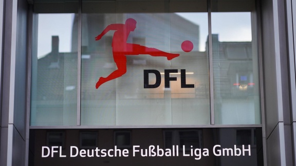 Sportschau - Klubs Stimmen Zu - Weg Für Investor In Der Dfl Frei