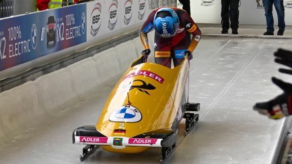 Sportschau Wintersport - Bob-wm In Winterberg - Der 3. Lauf Im Monobob Der Frauen Im Re-live