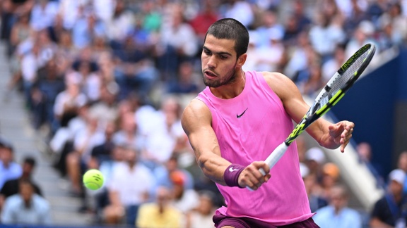 Sportschau - Alcaraz Souverän Gegen Djokovic
