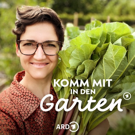 Podcast-Cover mit Porträt von Host Nadine Witt und der Aufschrift Komm mit in den Garten
