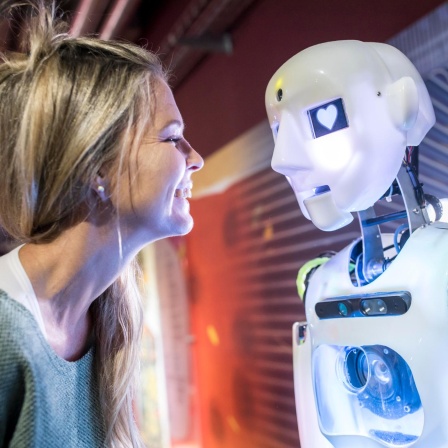 Fühlst Du mich, Bot? - Wie einfühlsam kann Künstliche Intelligenz sein?