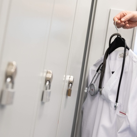 &#034;Der letzte Kittel&#034; protestiert gegen Reformen im Gesundheitswesen