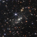 Galaxienhaufen mit spektakulärem Gravitationslinseneffekt: SMACS 0723 