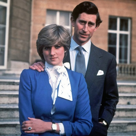 Verlobungsfoto von Prinzessin Diana und Prinz Charles