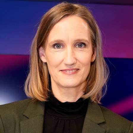 Kristin Helberg, Journalistin und Nahost-Expertin, zu Gast in der TV-Sendung "maischberger".