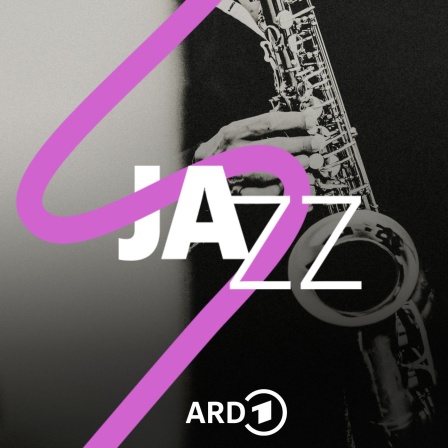 Montage: Schriftzug "Jazz" mit Händen am Saxofon 