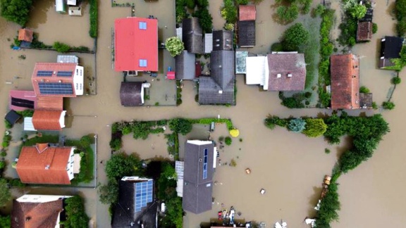 Brennpunkt - Brennpunkt: Hochwasser Im Katastrophengebiet - Dramatische Lage Im Süden