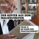 Der Zeitzeuge Udo Bartsch mit einem Interzonen-Reisepass
