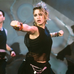 Madonna bei einem Konzert im März 1984 in München