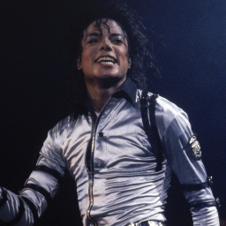US Pop Sänger Michael Jackson, Halbfigur, während Auftritt, Bad World Tour, Olympiastadion, München, Deutschland, 8.7.1988,