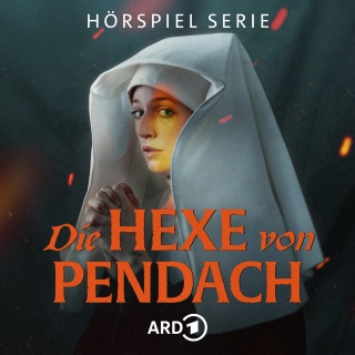 Das Gesicht einer Nonne wird vom Schein eines Scheiterhaufens erleuchtet. Sie hat die Hände zum Gebet gefaltet und blickt den Betrachter direkt an.