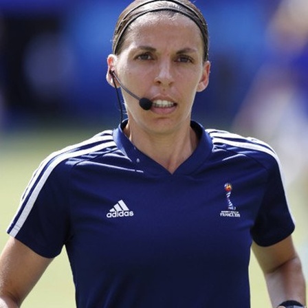 Französische Schiedsrichterin Stéphanie Frappart