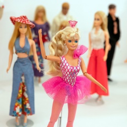 Verschiedene Barbie-Puppen