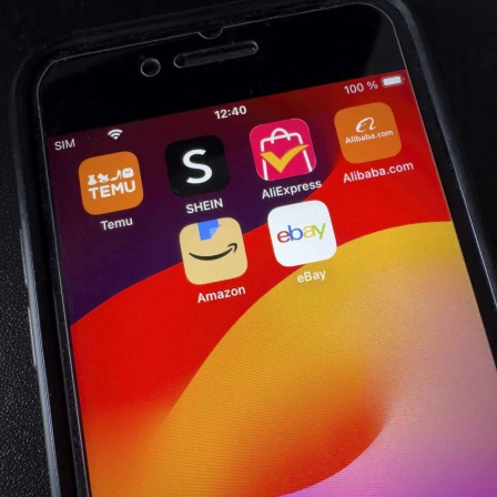 App Symbole von chinesischen Onlinehändlern (Bild: picture alliance/imageBROKER/Frank Schneider)