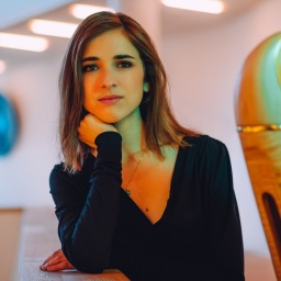 Anaëlle Tourret, Harfenistin des NDR Elbphilharmonie Orchesters