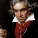 Ludwig van Beethoven mit In-Ohr-Kopfhörern