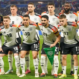 DFB-Mannschaftsfoto vor Beginn des Freundschaftsspiel gegen Frankreich. 