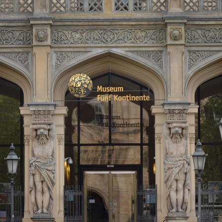 Merci Maman – Museum 5 Kontinente mit ungewohnten Bildern aus Malis Hauptstadt Bamako