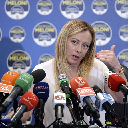 Giorgia Meloni, Partei "Fratelli d'Italia", bei einer Pressekonferenz