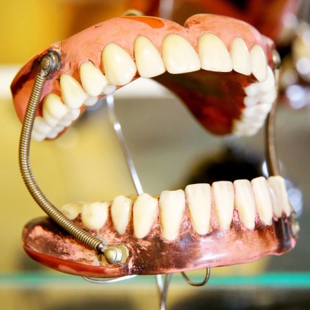 König Ludwigs Gebiss - Eine kleine Geschichte der Zahnheilkunde