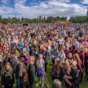 Eine Menschenmenge feiert am 17. Juni 2019 auf einem Festplatz in Reykjavik den isländischen Unabhängigkeitstag. 