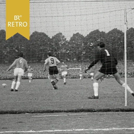 Spielszene aus dem Spiel Borussia Dortmund - TSV 1860 München am 22.06.1963 | Bild: BR Archiv