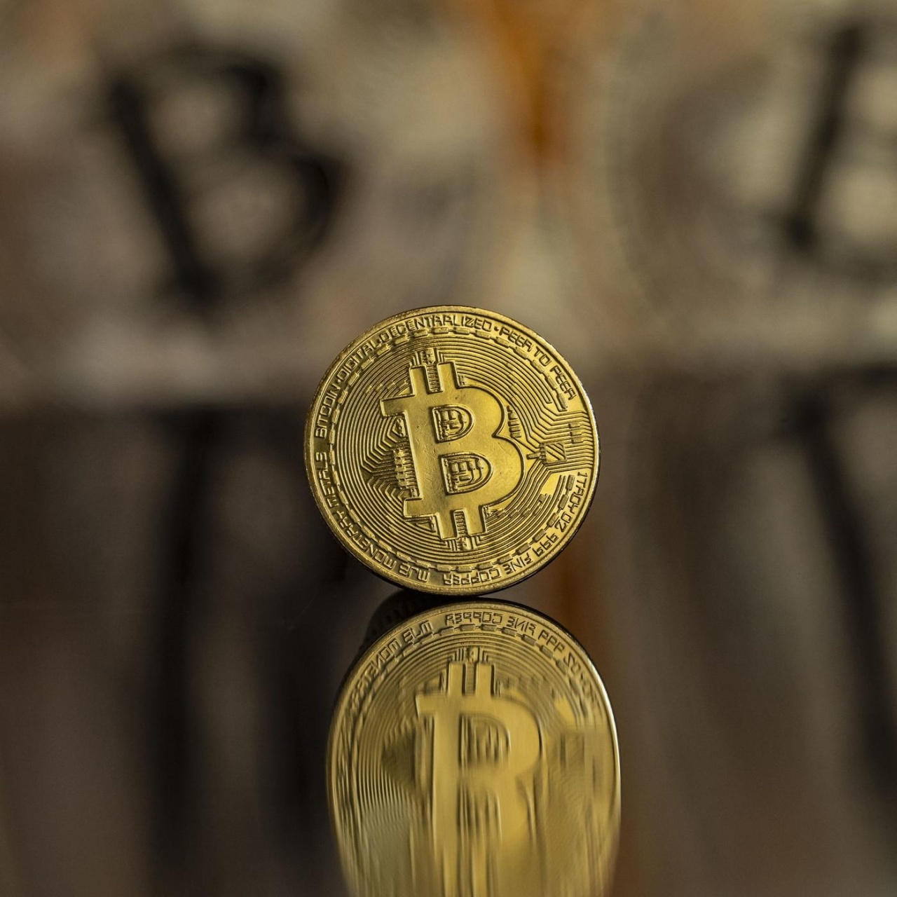 BR24 Thema des Tages · Bitcoin: Von 0 auf 100.000 Dollar · Podcast in der  ARD Audiothek