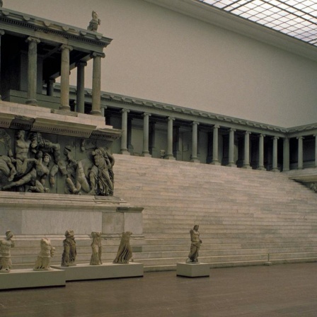 Zeusaltar im Pergamonmuseum in Berlin-Mitte.