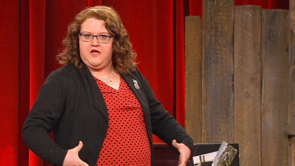 Brettl-Spitzen: In jeder Frau steckt ein Stück Hefe | ARD Mediathek