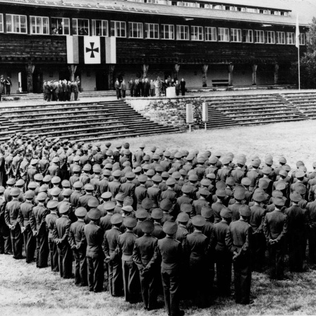 Höhere Offiziere der neuen Bundeswehr in der Ludwig-Beck-Kaserne