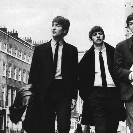 Die Beatles John Lennon, Ringo Starr, Paul McCartney und George Harrison (v. l. n. r.) 1963 in London.
