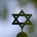 Stern auf der Synagoge in Halle