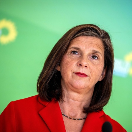 Katrin Göring-Eckardt, Fraktionsvorsitzende von Bündnis 90/Die Grünen, nimmt an einem Pressestatement vor der Fraktionssitzung im Bundestag teil. 