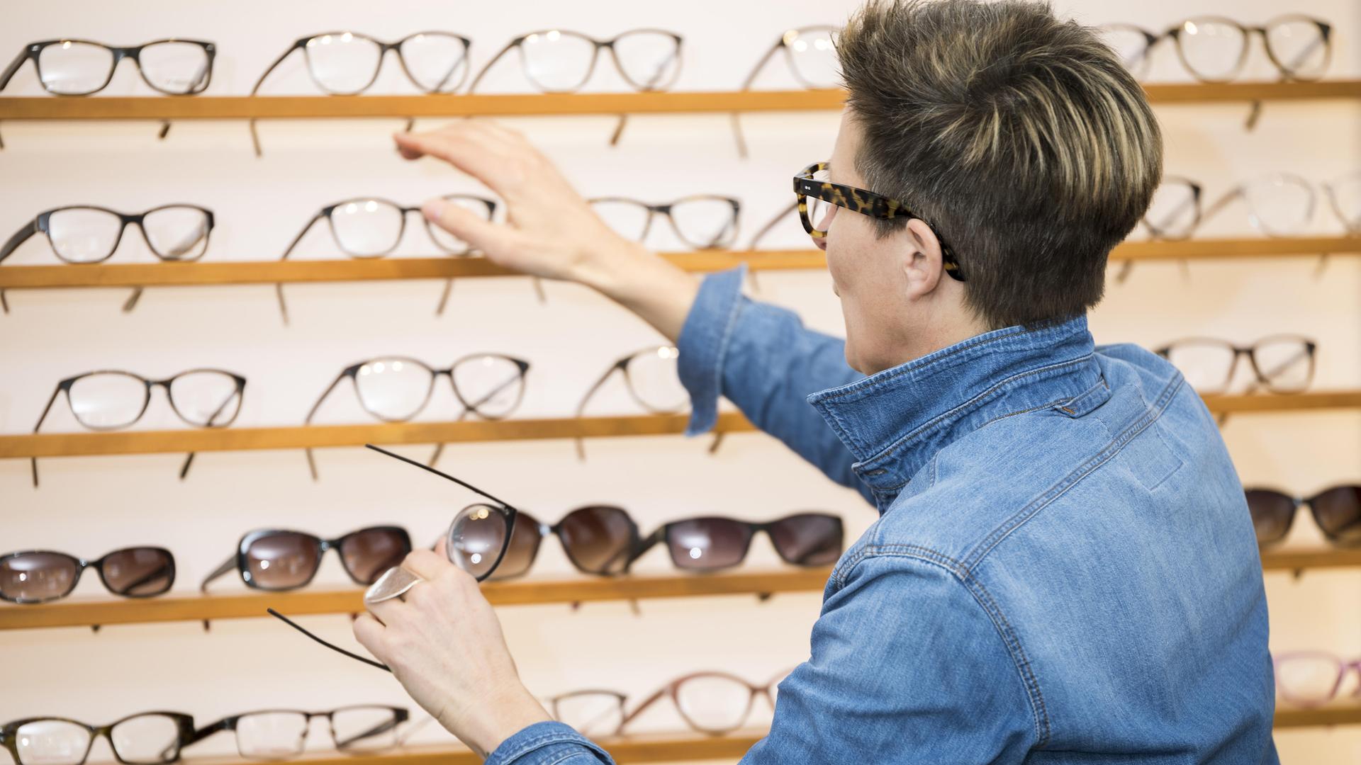 Die Ratgeber Wohin mit den alten Brillen? ARD Mediathek