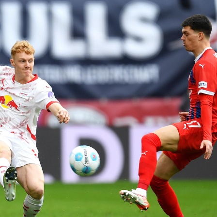 Nicolas Seiwald (l.) im Duell mit Mathias Honsak