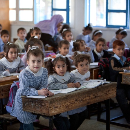 Kinder einer Grundschule in Gaza: Schulen gab es bereits bei den Sumerern im 3. und 4. Jahrtausend vor Christus.
