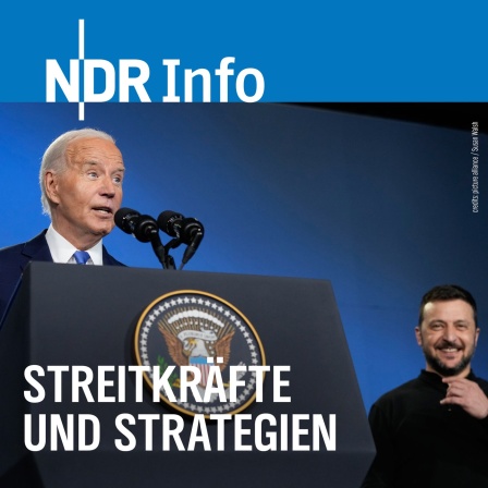 US-Präsident Joe Biden spricht
zusammen mit dem ukrainischen Präsidenten
Wolodymyr Selenskyj am Rande des Nato-Gipfels in Washington.