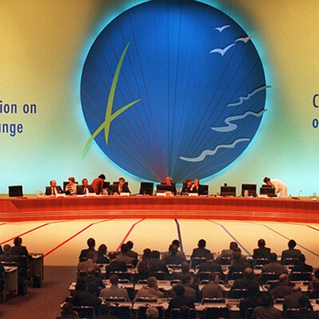 1. Weltklimakonferenz 1995 in Berlin unter der Leitung von Bundesumweltministerin Angela Merkel (CDU) am 29.03.1995.
