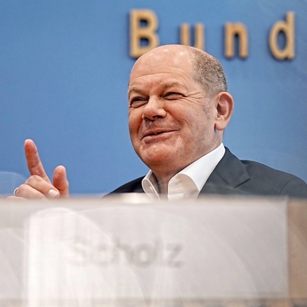 Bundeskanzler Olaf Scholz spricht auf der Sommer-Pressekonferenz im Haus der Bundespressekonferenz.