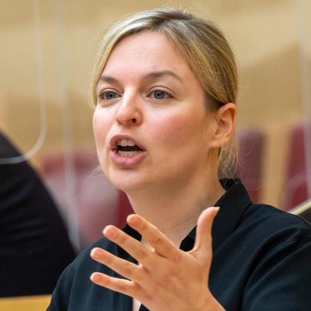 Schulze fordert virtuelle Polizeiwache gegen Hate Speech