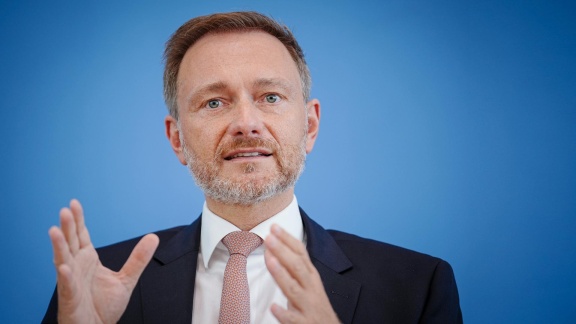 Bericht Aus Berlin - Ard-sommerinterview: Christian Lindner (fdp)